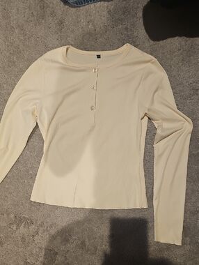 Brand New - Women’s Long-Sleeve Ribbed Henley Top - Cream